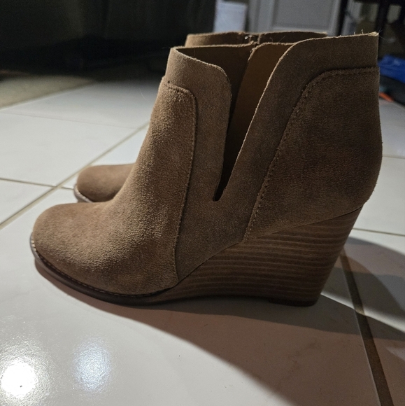 Lucky Brand Tan Taupe Brown Leather Boots Ankle Booties Heel Shoes - Picture 7 of 12
